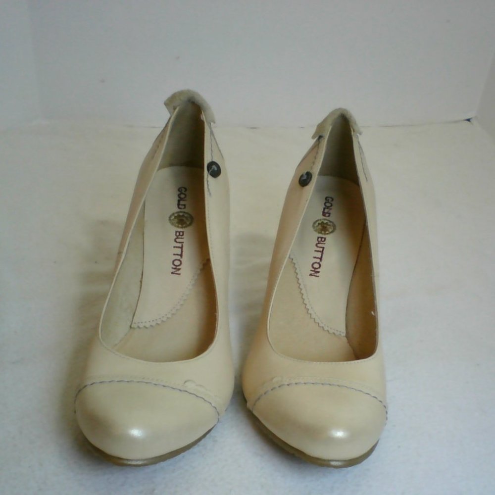 Gold Button Shoes - Size 38 , Model 9017, leather: Perlato, Color: Oro